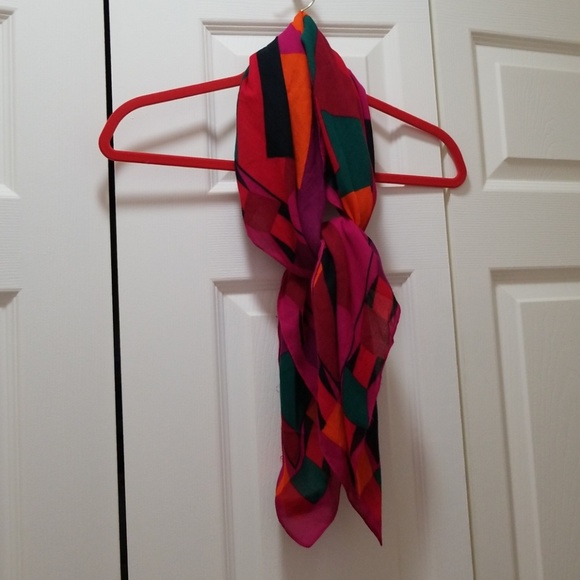 Adrienne Vittadini Scarf - Picture 3 of 8